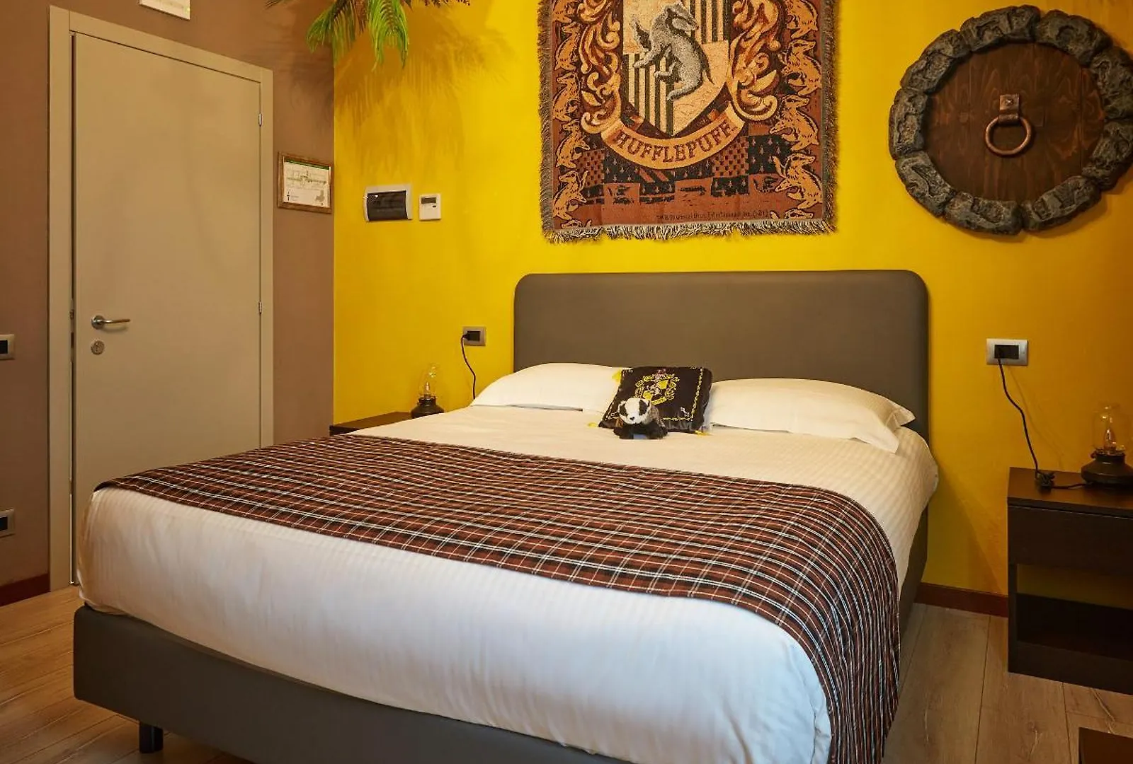 Binario Magic Ristohotel contacts