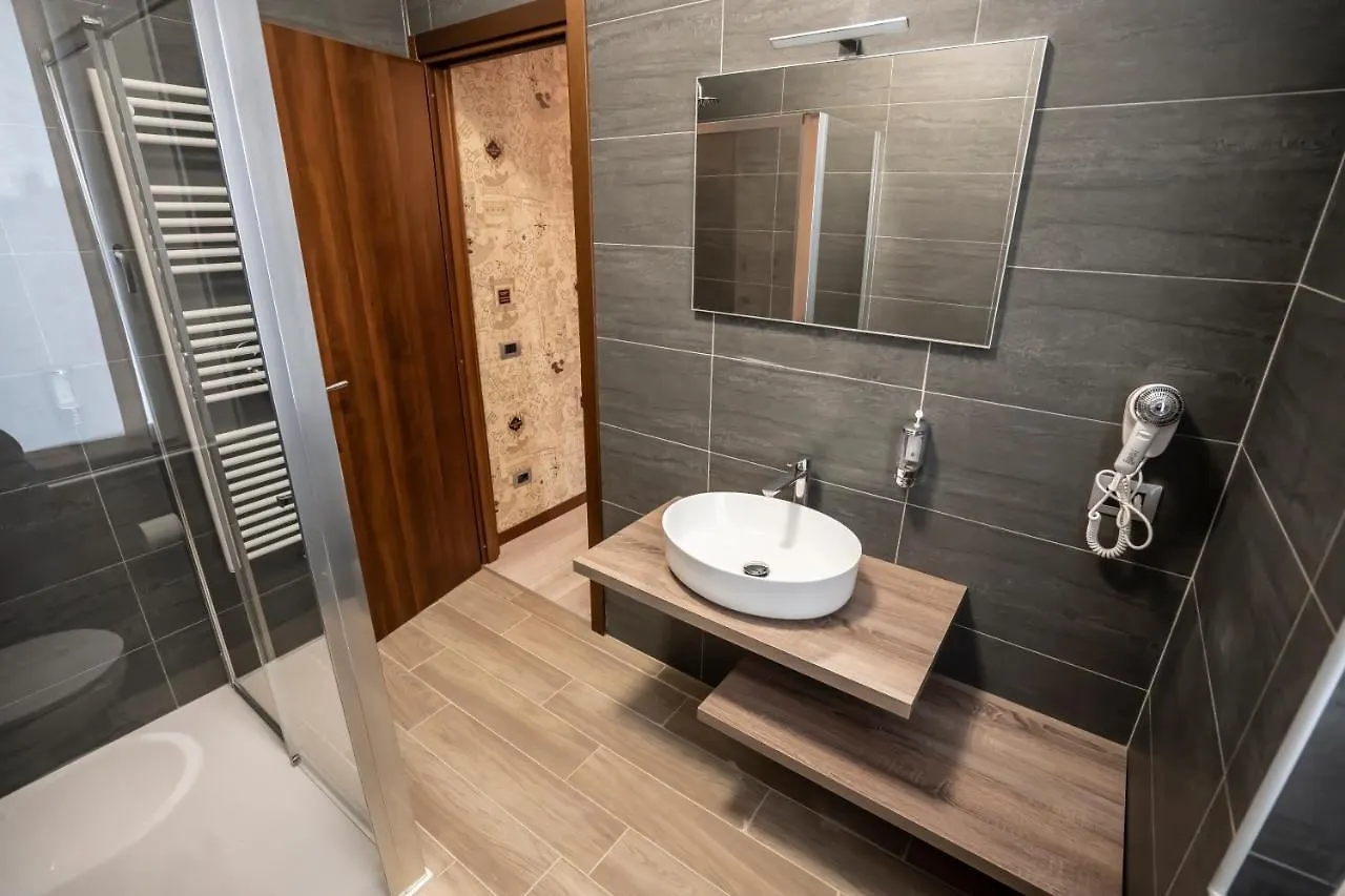 Binario Magic Ristohotel Palazzago 3*,